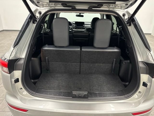 Used 2024 Gray Mitsubishi  image 7