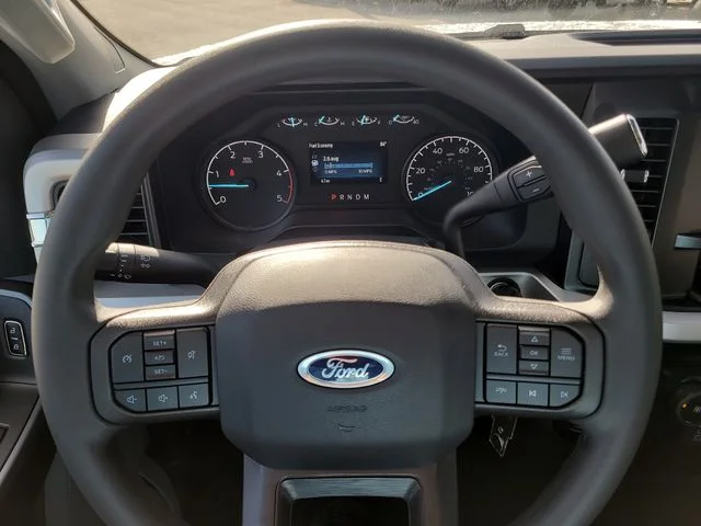 New 2026 Oxford White Ford XLT image 30