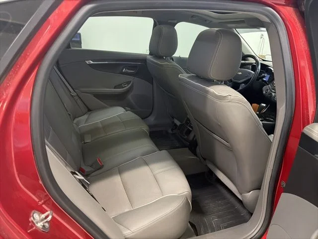 Used 2015 Red Chevrolet LTZ image 39