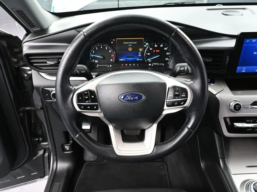 2023 Ford Explorer XLT - Photo 25
