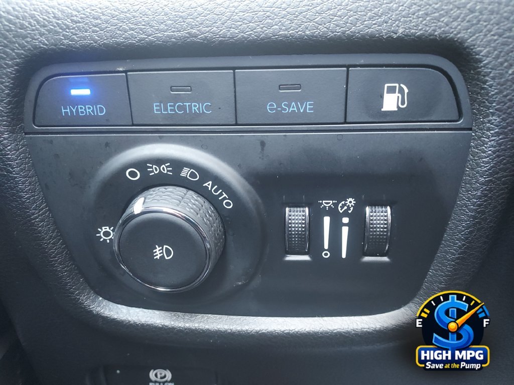 Used 2024 White Jeep 4xe image 10