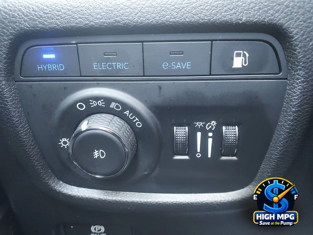 Used 2024 White Jeep 4xe image 10