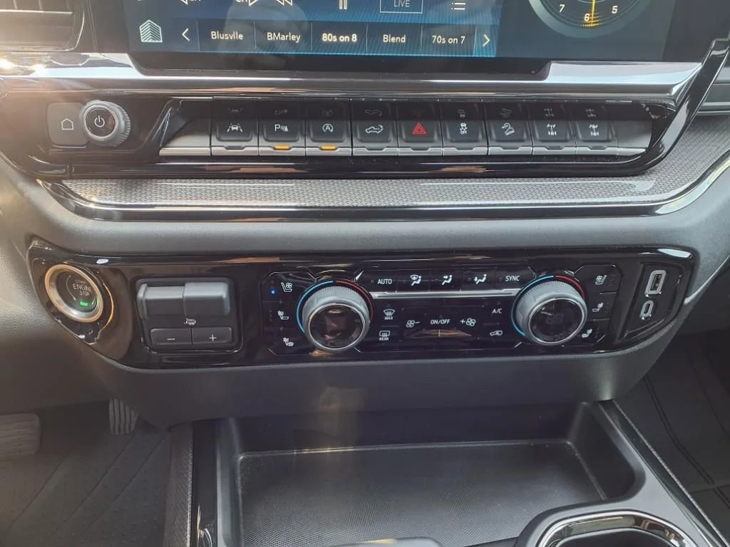 2023 Chevrolet Silverado 1500 ZR2 - Photo 21