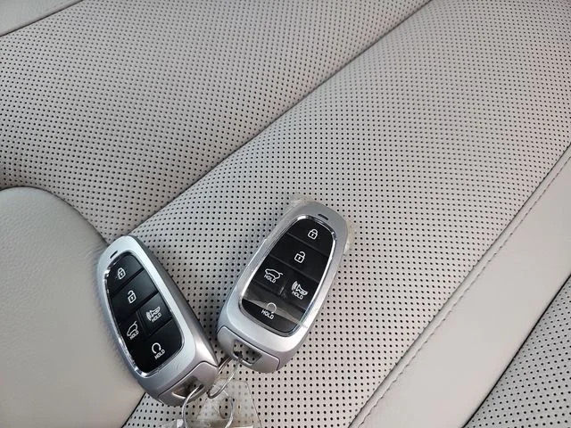 Used 2024 White Hyundai Limited image 36