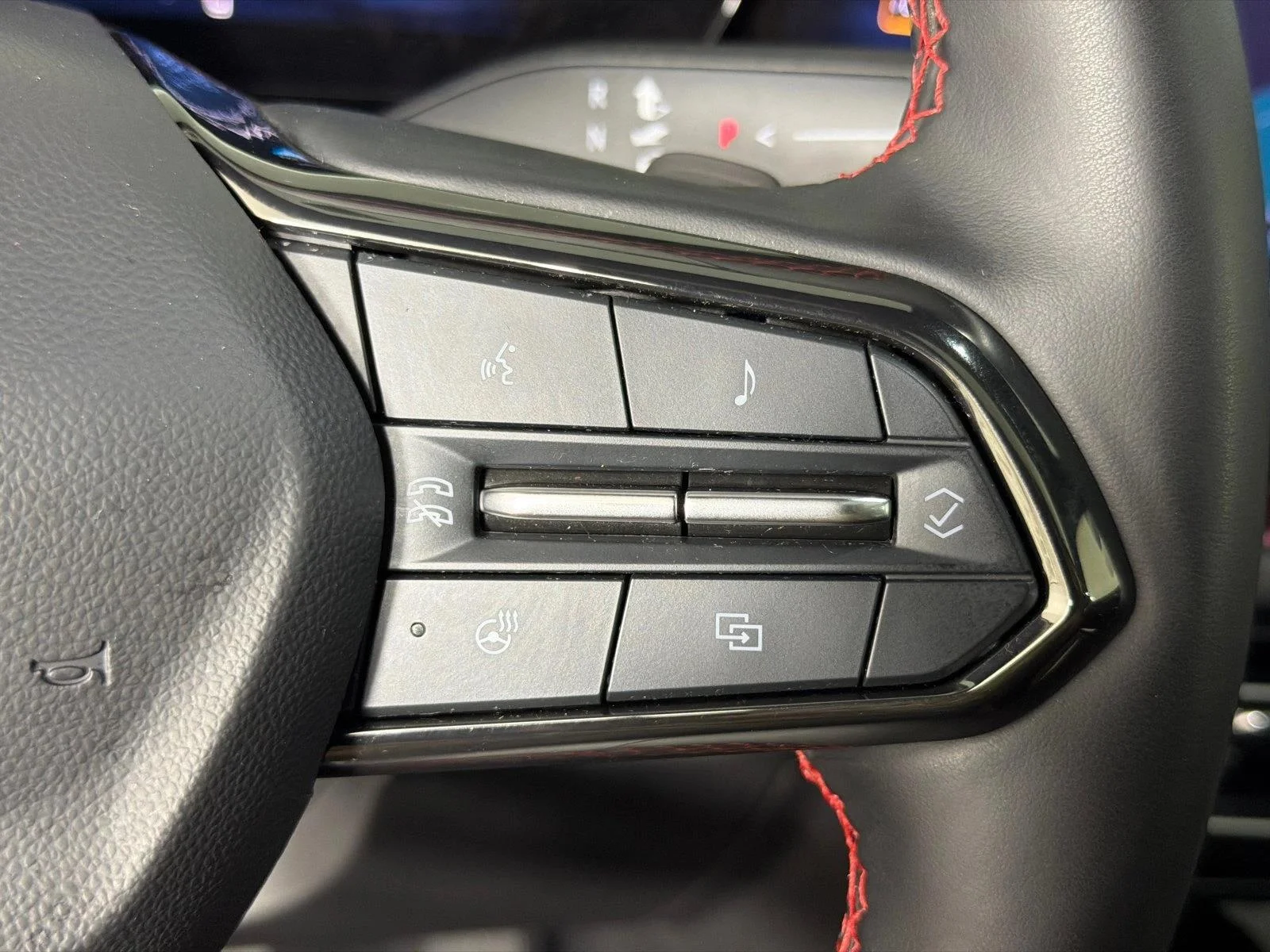Used 2024 Gray Chevrolet AWD RS image 28