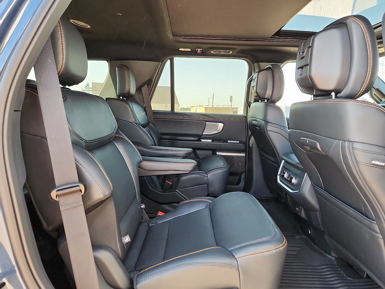 New 2027 Nocturnal Blue Metallic Ford Tremor image 19