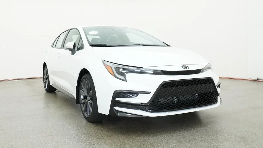 New 2026 Ice Cap Toyota SE image 7