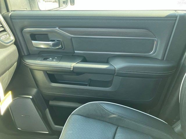 New 2026 Bright White Clear-Coat Exterior Paint RAM Laramie image 19