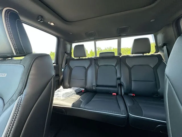 New 2026 Serrano-Green Metallic Exterior Paint RAM Laramie image 27