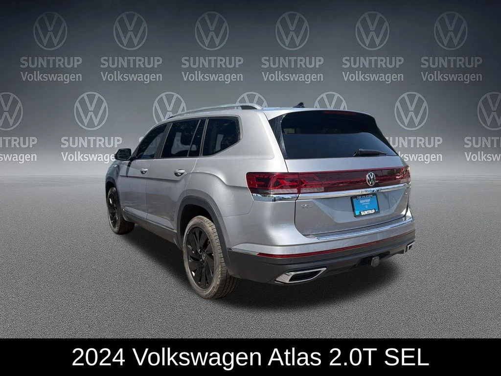 Used 2024 Silver Volkswagen 2.0T SEL image 3