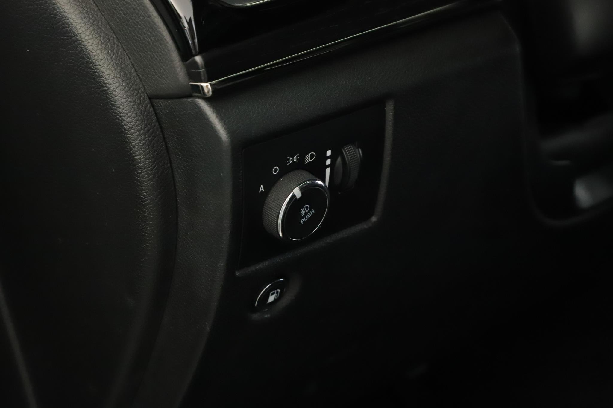Used 2019 Bright White Clearcoat Jeep High Altitude 4x4 image 9