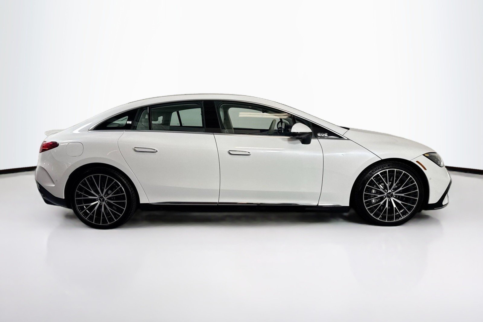 Certified Used 2023 MANUFAKTUR Moonlight White Metallic Mercedes-Benz AMG® EQE 4MATIC+ Sedan image 4