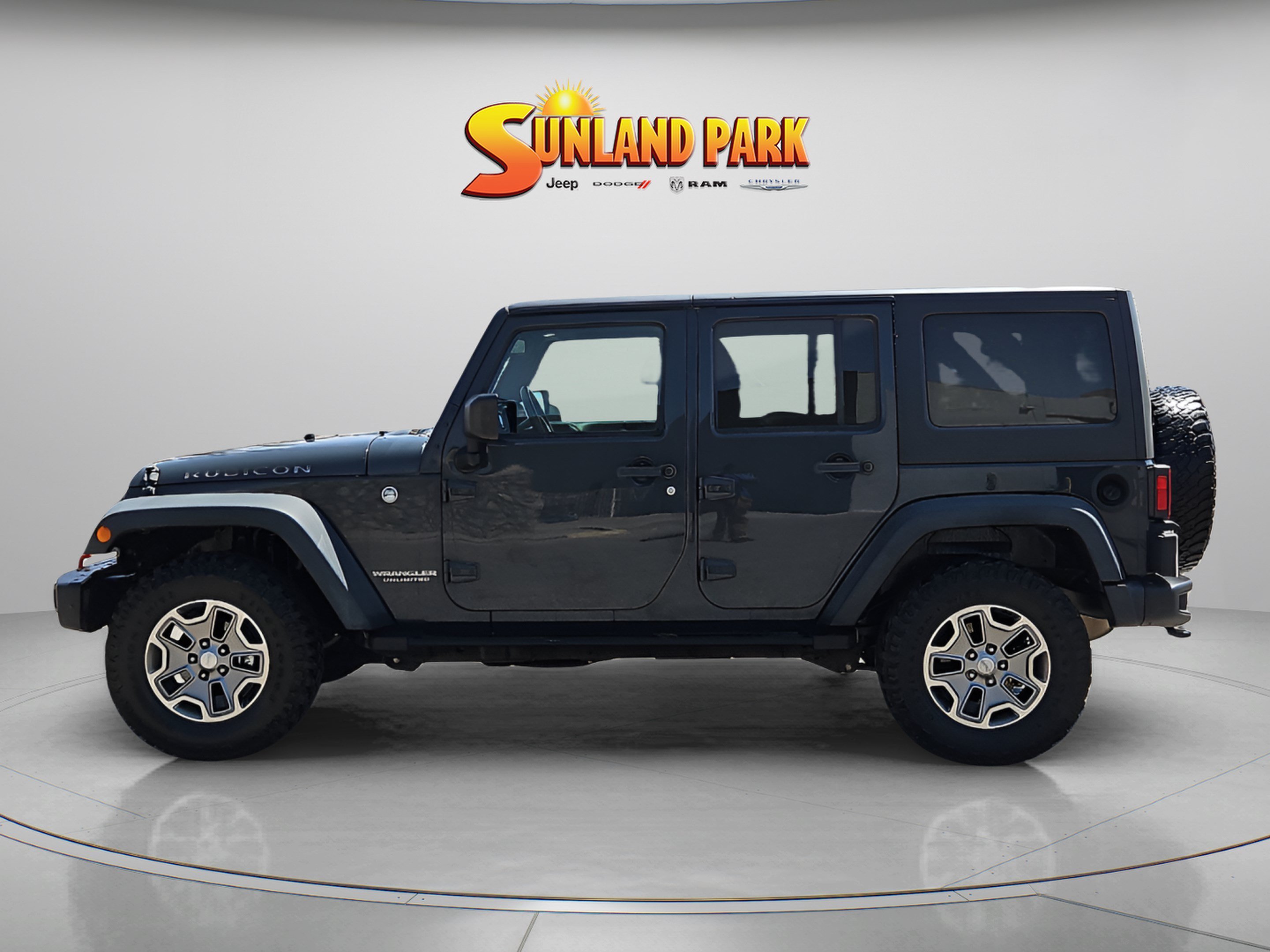 Used 2017 Rhino Clearcoat Jeep Unlimited Rubicon image 3