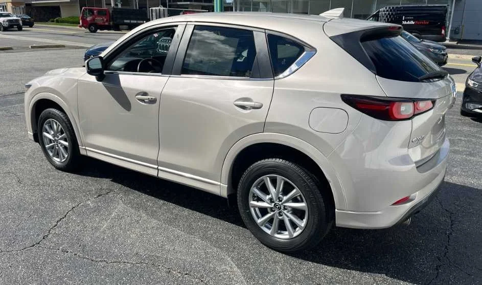 Used 2024 Platinum Quartz Metallic Mazda 2.5 S Select Package image 7