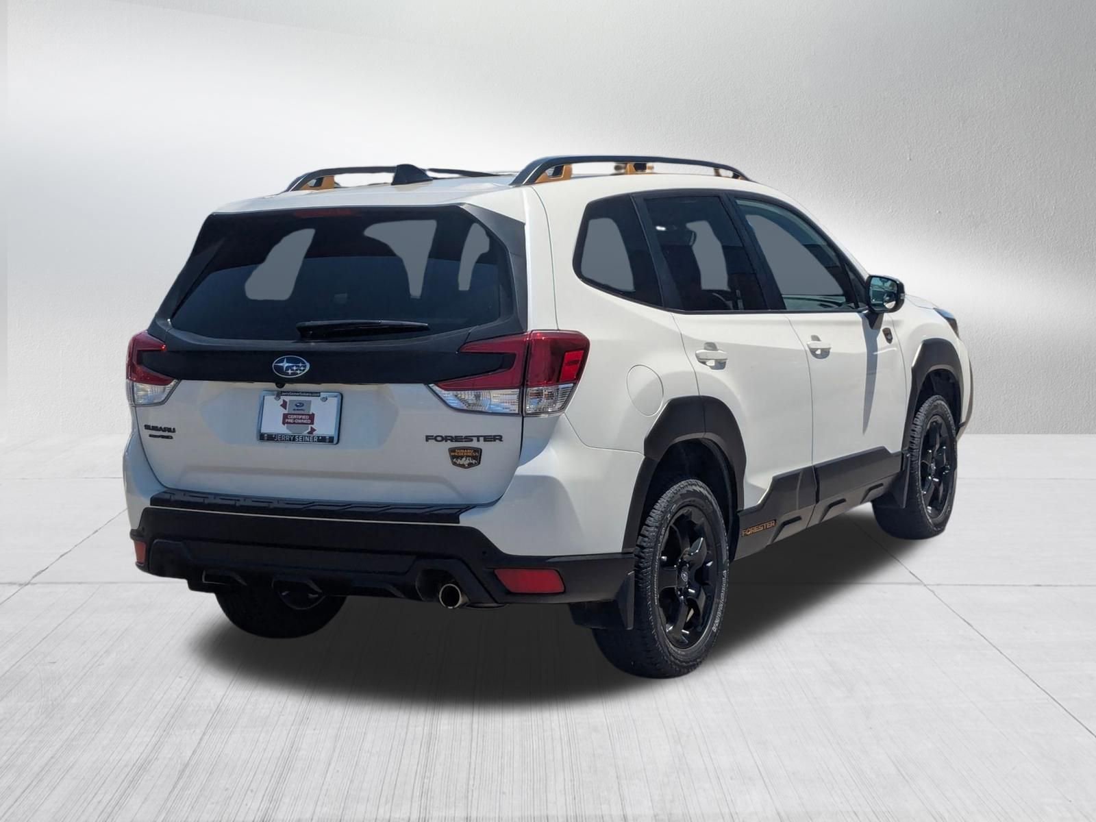 Certified Used 2024 Crystal White Pearl Subaru Wilderness image 5