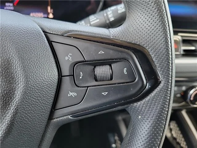 Used 2025 Crimson Metallic Chevrolet LT Front-Wheel Drive image 19