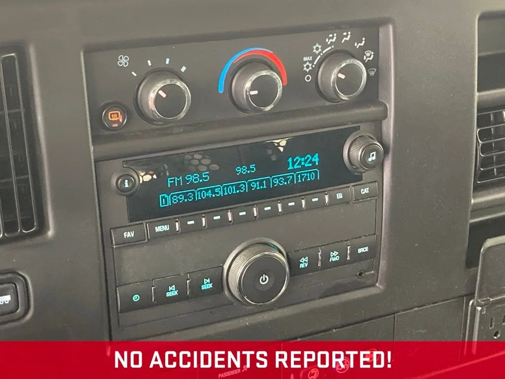 Used 2025 White GMC Work Van image 3