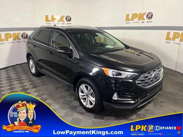 Used 2019 Black Metallic Ford SEL image 1