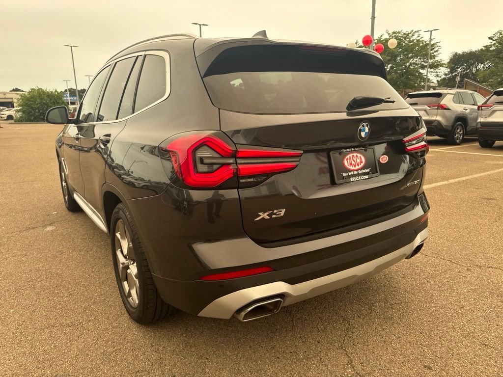 Used 2023 Gray BMW xDrive30i image 6