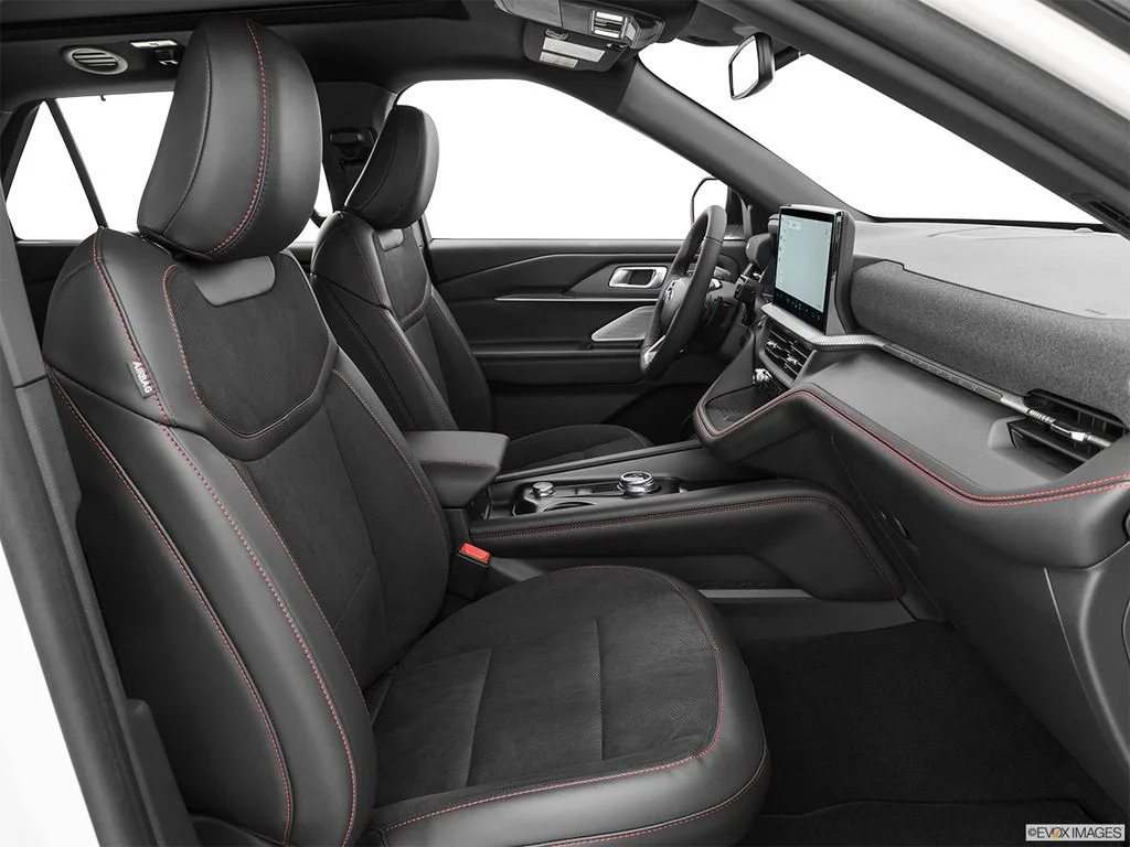 New 2026 Space White Metallic Ford Active image 10