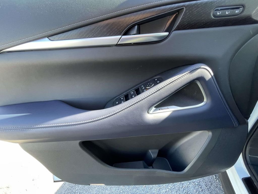 New 2026 RADIANT WHITE INFINITI Sport AWD image 18
