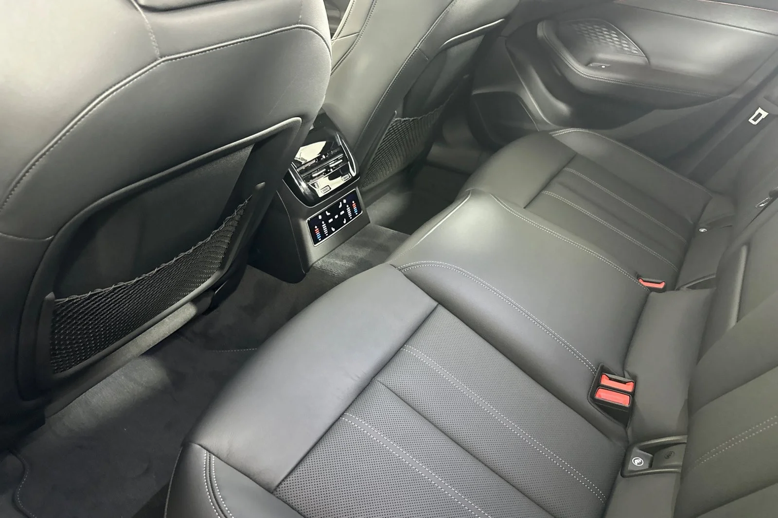 2026 Audi A6 Premium Plus - Photo 11