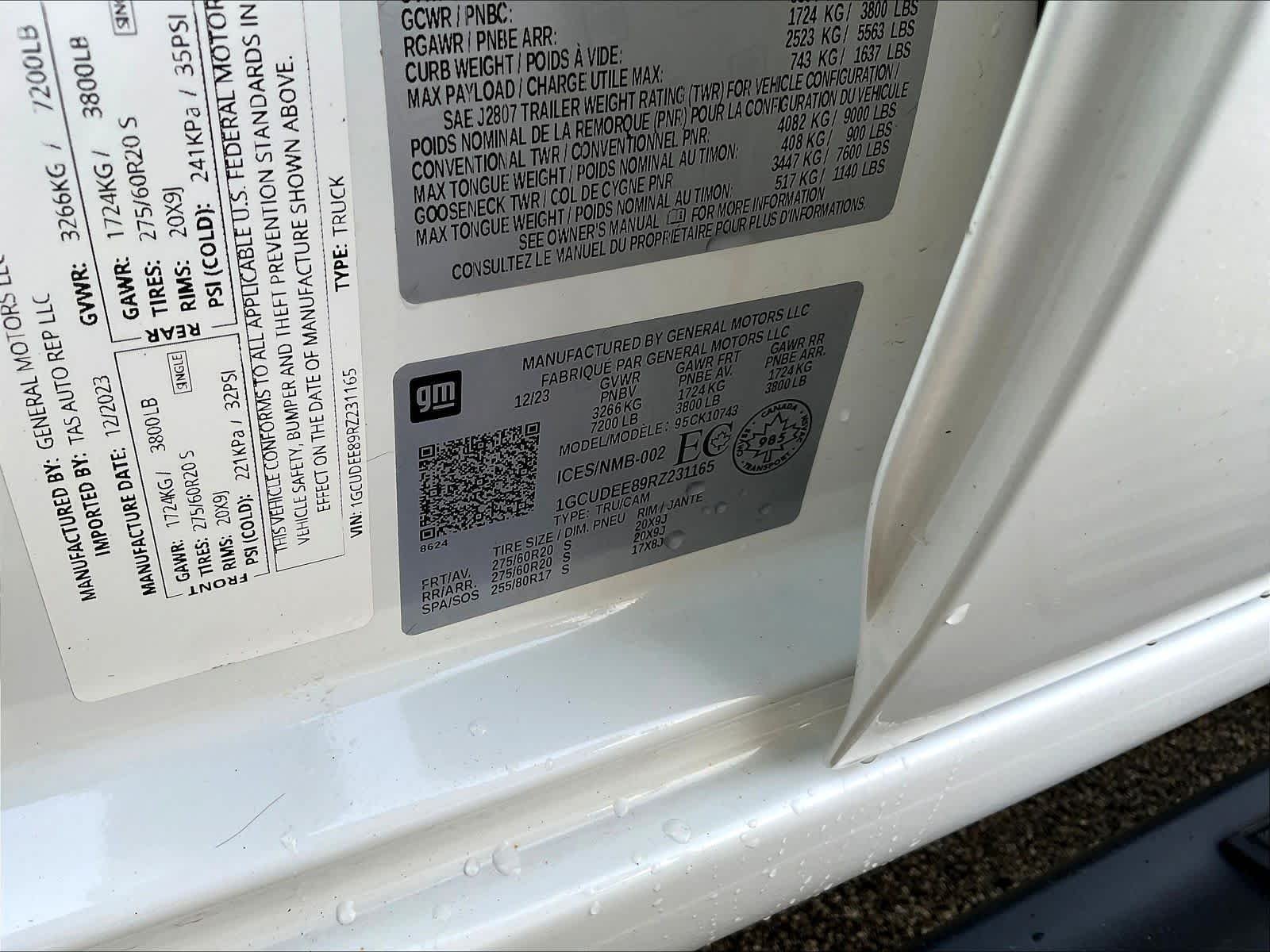 Certified Used 2024 Summit White Chevrolet RST image 22