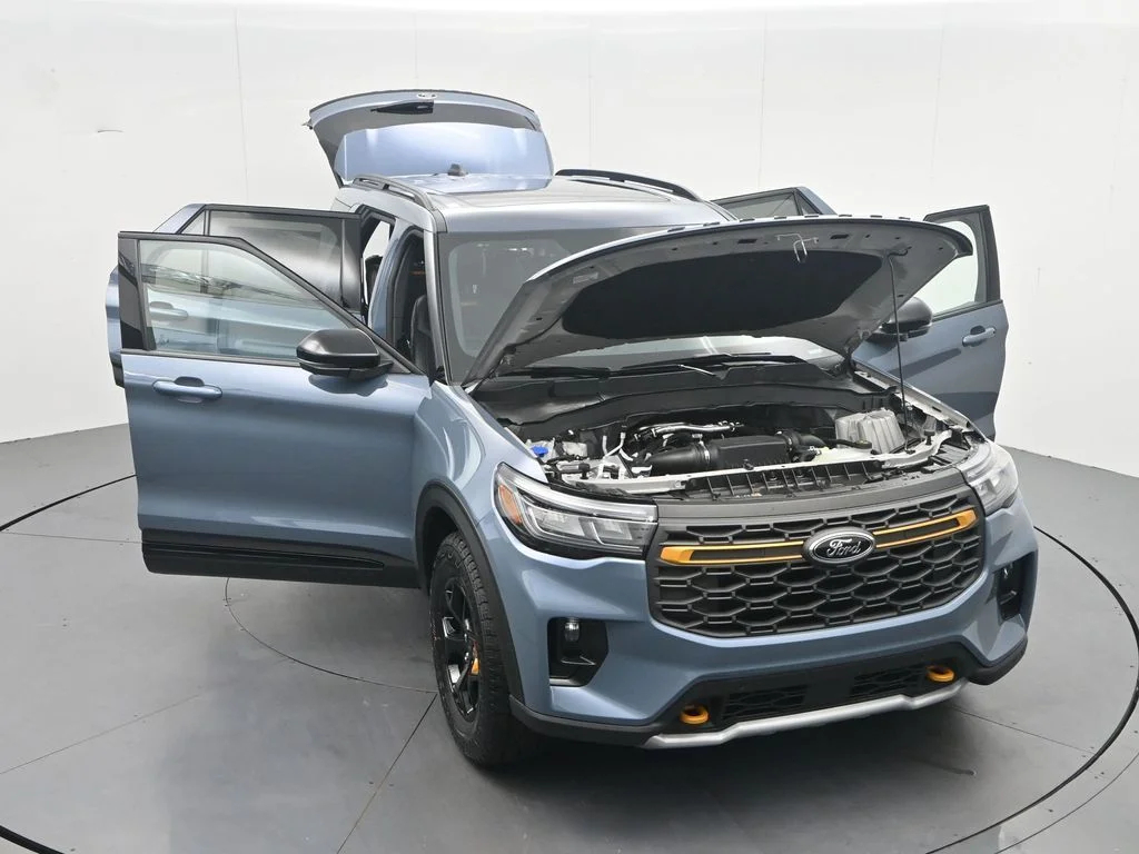 New 2026 Vapor Blue Metallic Ford Tremor® image 50