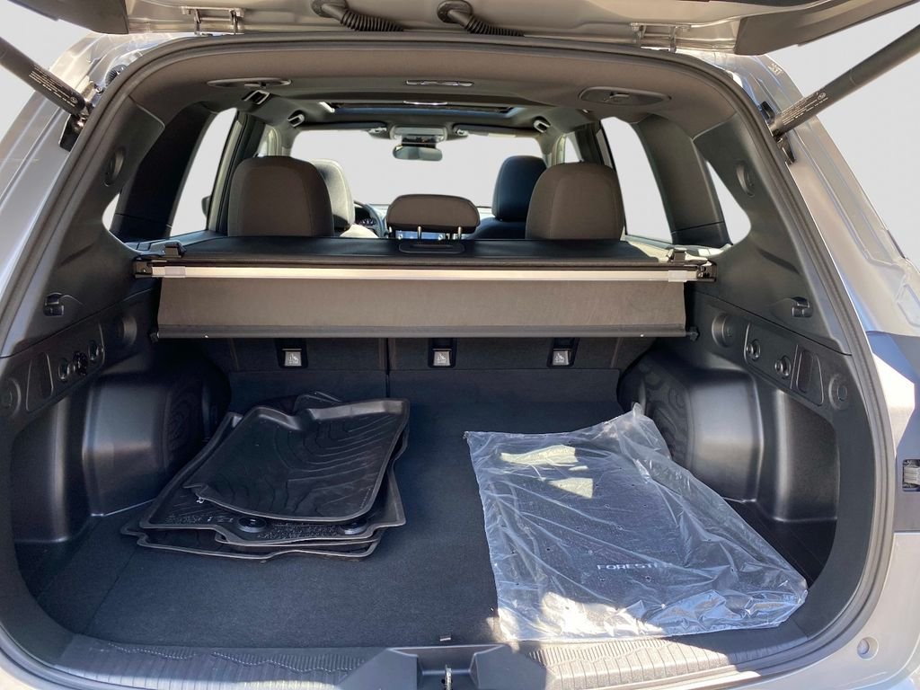 Used 2025 Beige Subaru Premium image 7