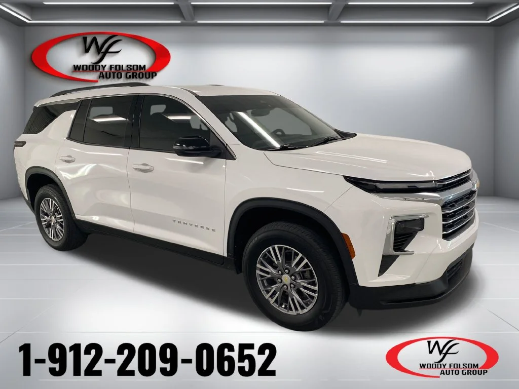 Used 2025 White Chevrolet LT image 1