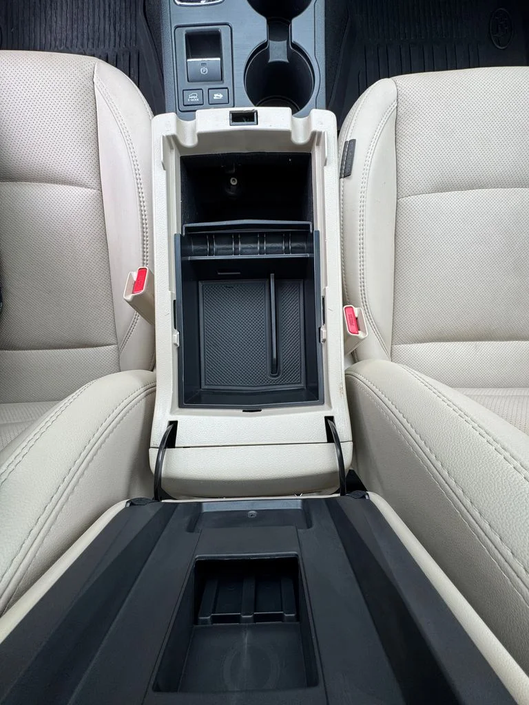 Used 2019 Crystal White Pearl Subaru 3.6R image 27