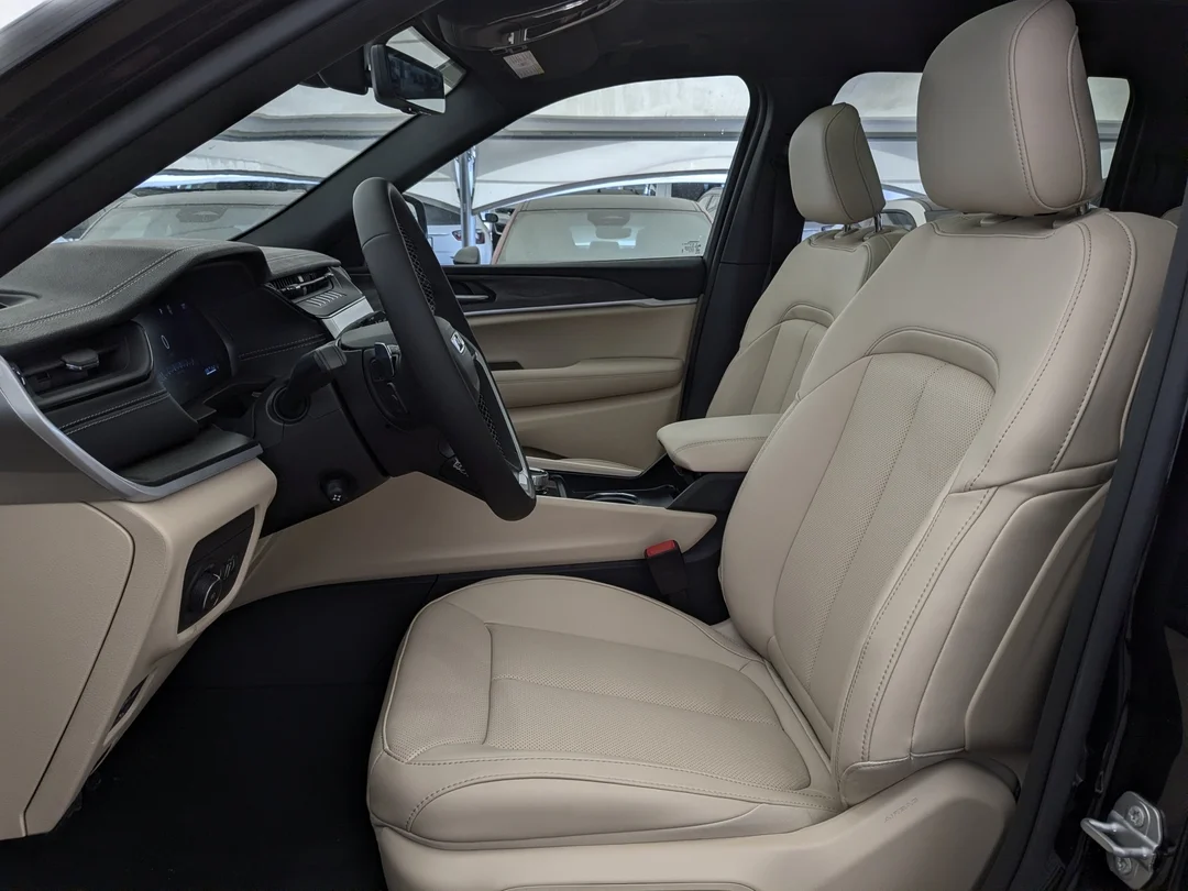 New 2026 Black Jeep Limited - - 4x4 - Panoramic Sunroof - Luxury Tech II - 9 Amplified Speakers - Remote Start & More! image 14