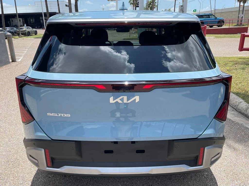 New 2027 Blue Kia S image 6