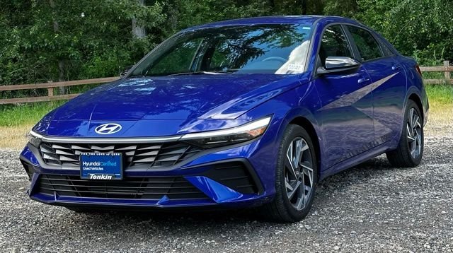 Certified Used 2025 Intense Blue Hyundai SEL Sport image 4