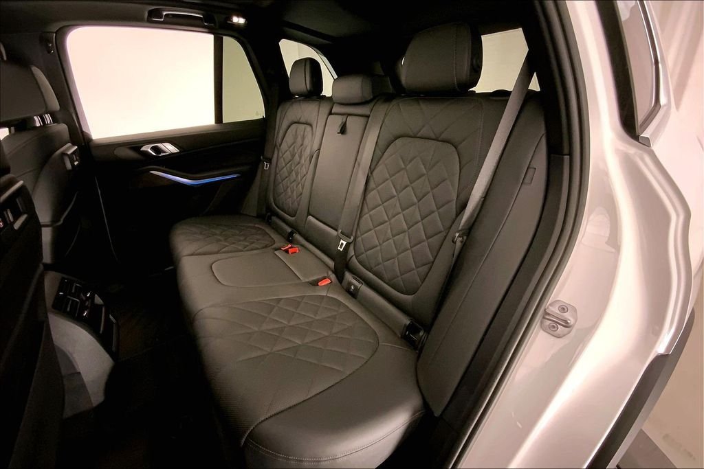 Used 2023 Mineral White Metallic BMW  image 14
