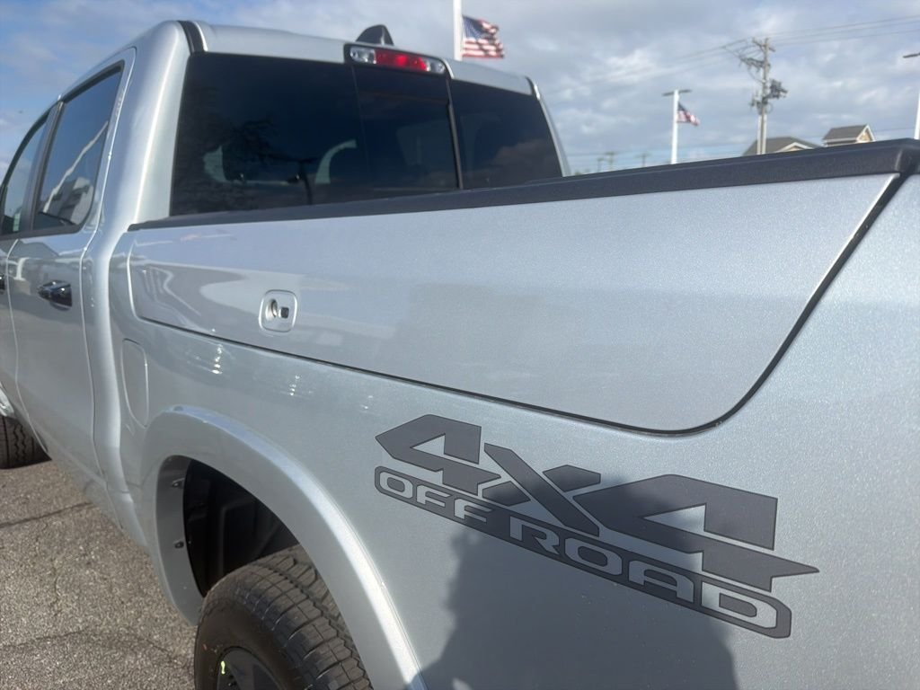 New 2026 Silver Zynith Exterior Paint RAM Big Horn/Lone Star image 4