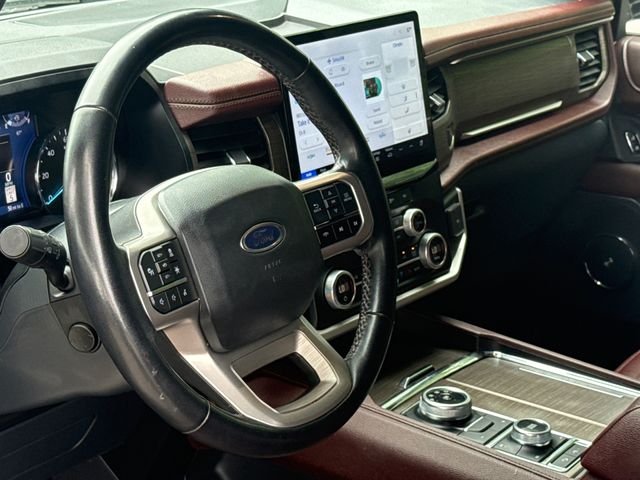 Used 2024 Silver Ford Limited image 19