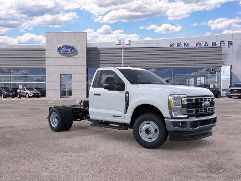 New 2026 Oxford White Ford XL image 8