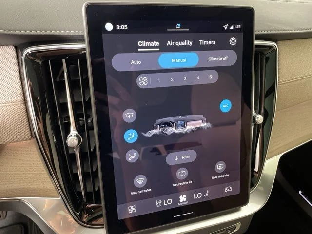 2026 Volvo XC90 Plus - Photo 30