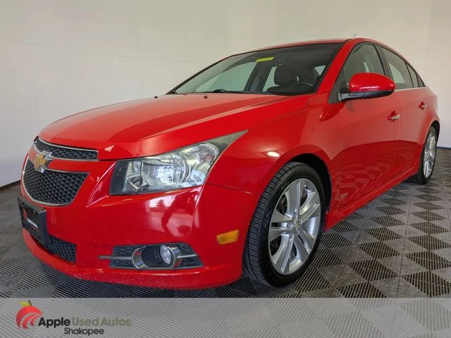 Used 2014 Red Chevrolet LTZ image 3