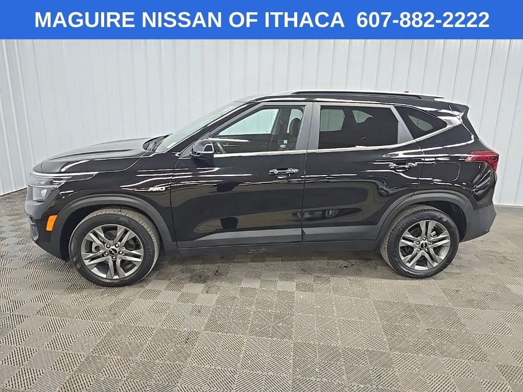 Used 2023 Black Kia S image 5