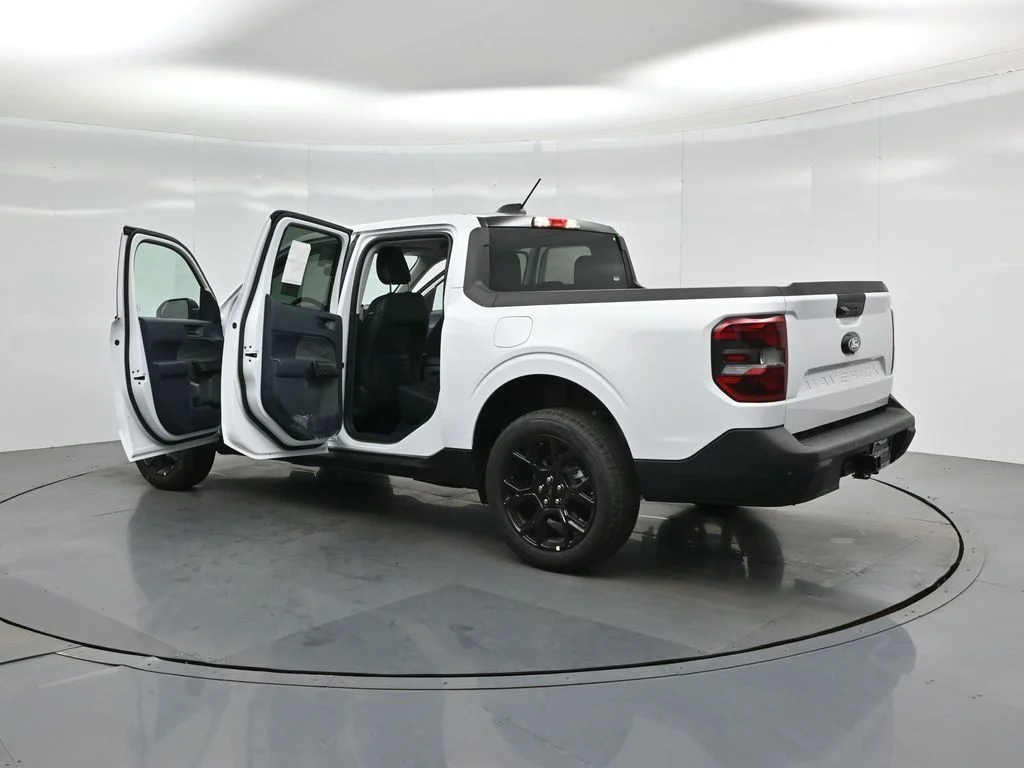 New 2026 Oxford White Ford Lariat image 34