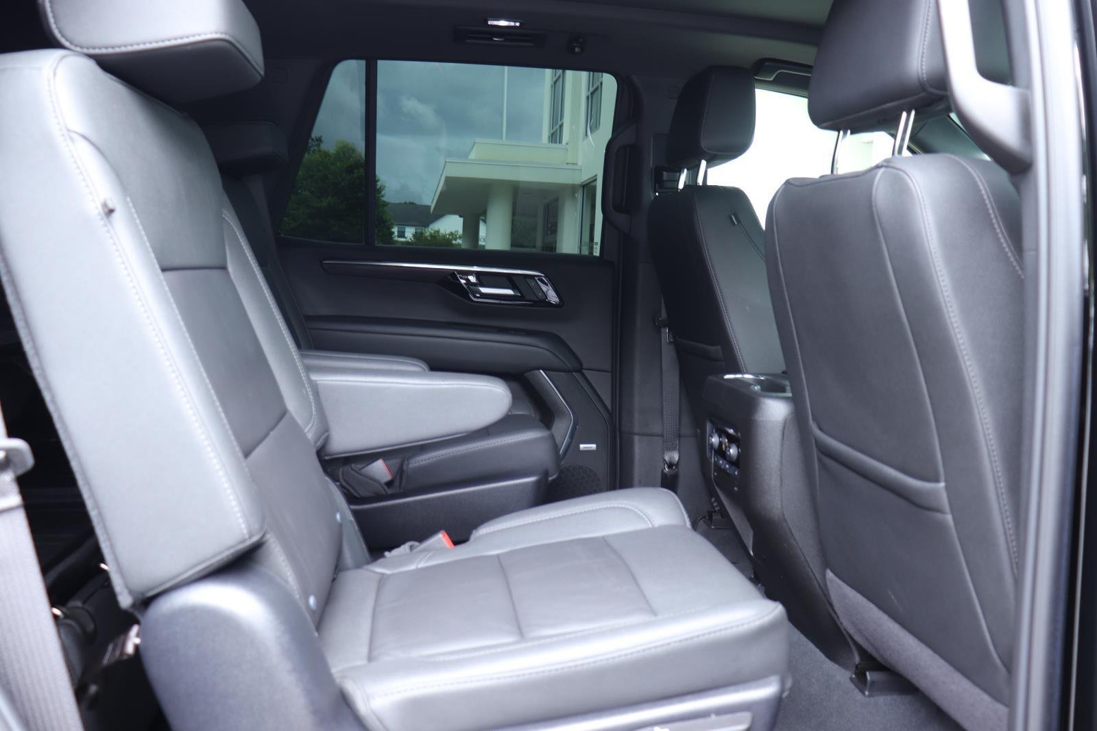 Used 2025 Black Chevrolet Z71 image 24