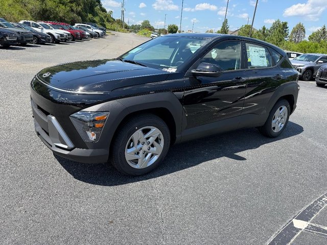 2027 Hyundai KONA SE FWD