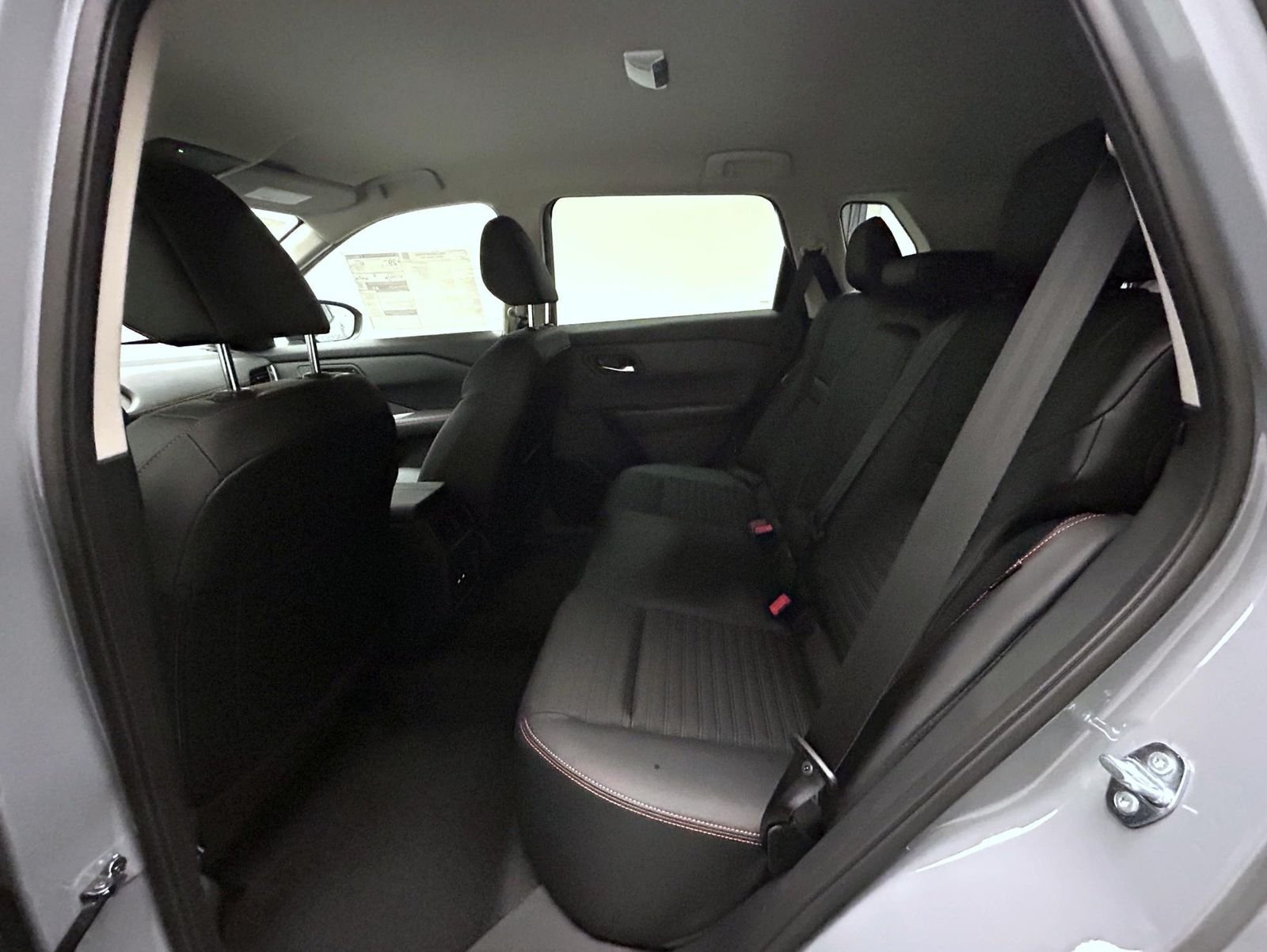 New 2026 Boulder Gray Pearl Nissan Rock Creek image 19