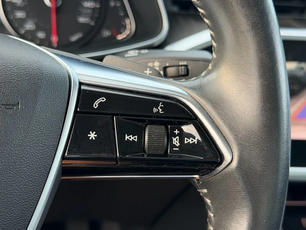 Used 2019 Glacier White Metallic Audi 3.0T Premium image 25