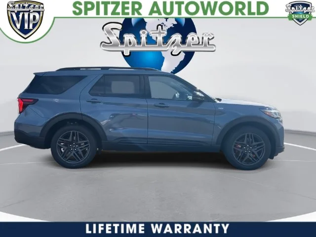 New 2027 Vapor Blue Metallic Ford ST-Line image 16