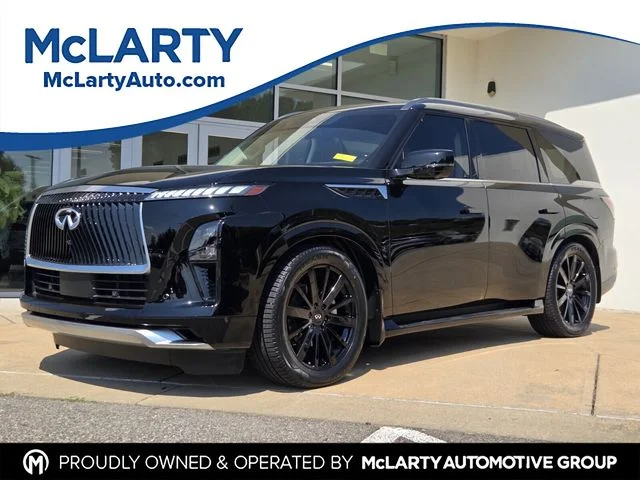 2025 INFINITI QX80 LUXE