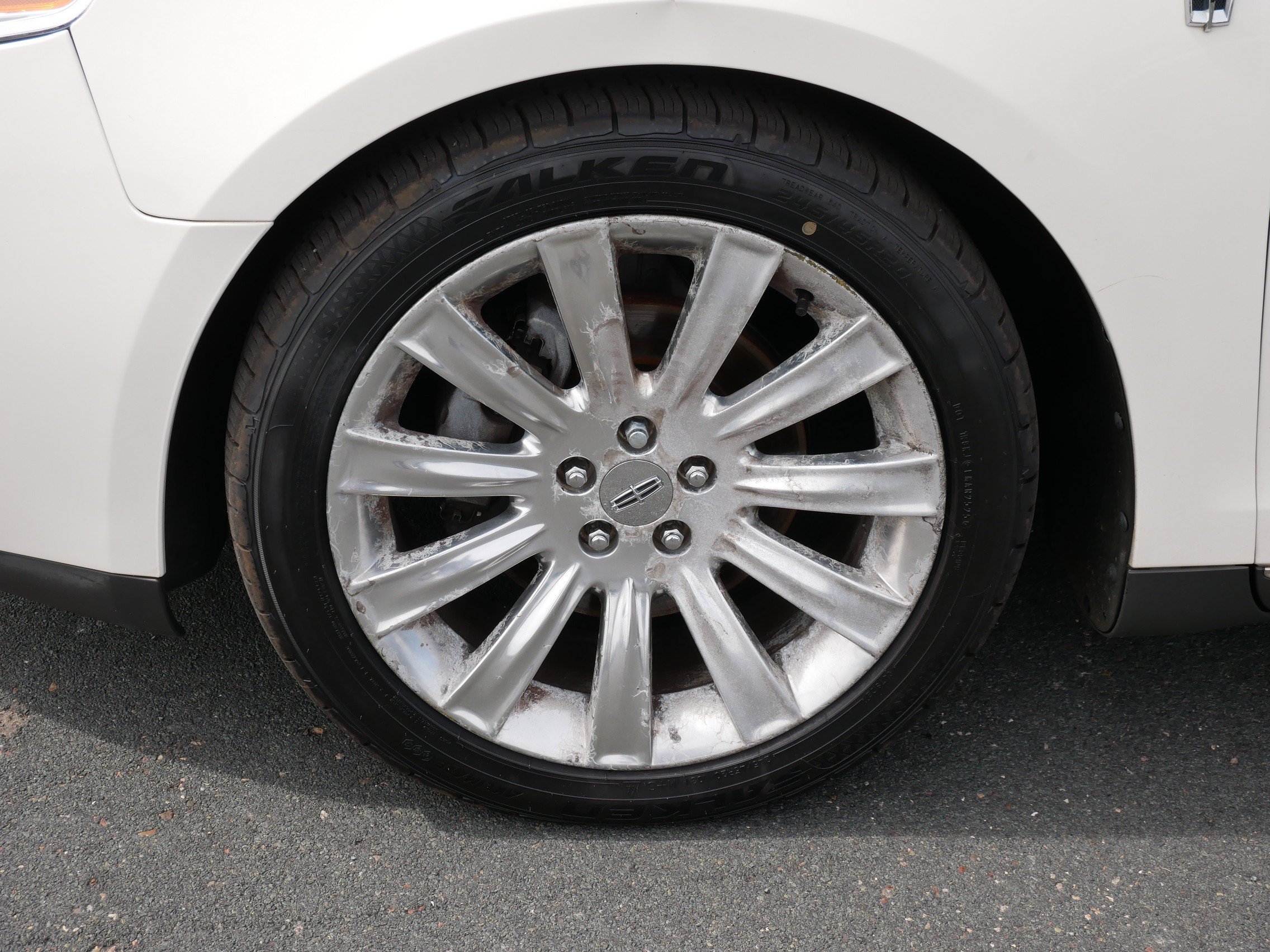 Used 2009 White Lincoln  image 8