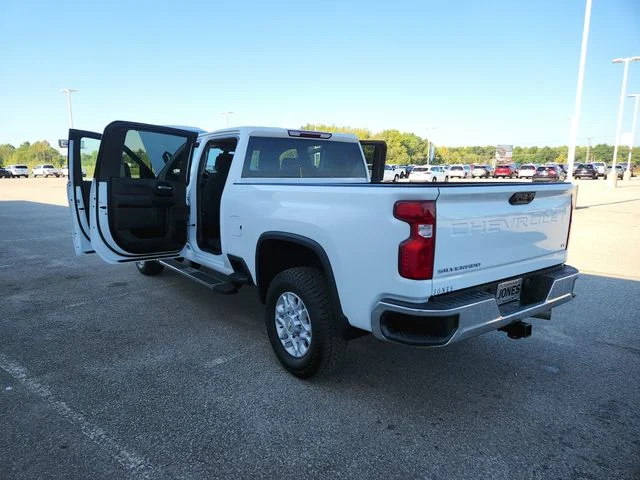 Used 2023 White Chevrolet LT image 13
